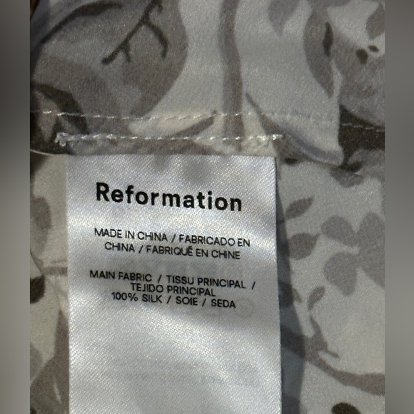 Reformation Caitlyn Silk Top | Color: Dillon | Size: 2 - Picture 6 of 6